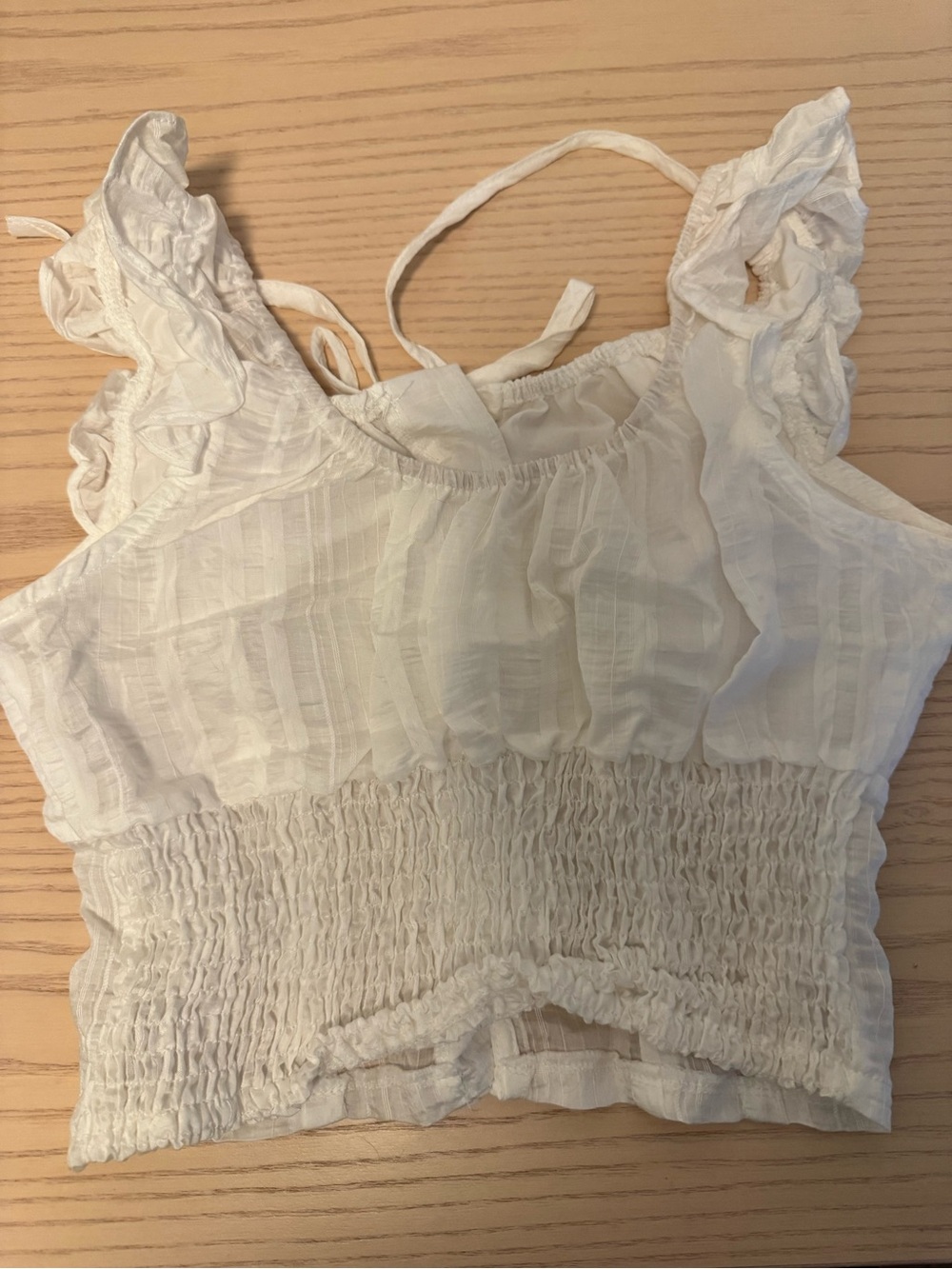Cropped Button-Front Ruffled Tank Top - Picture 2 of 2